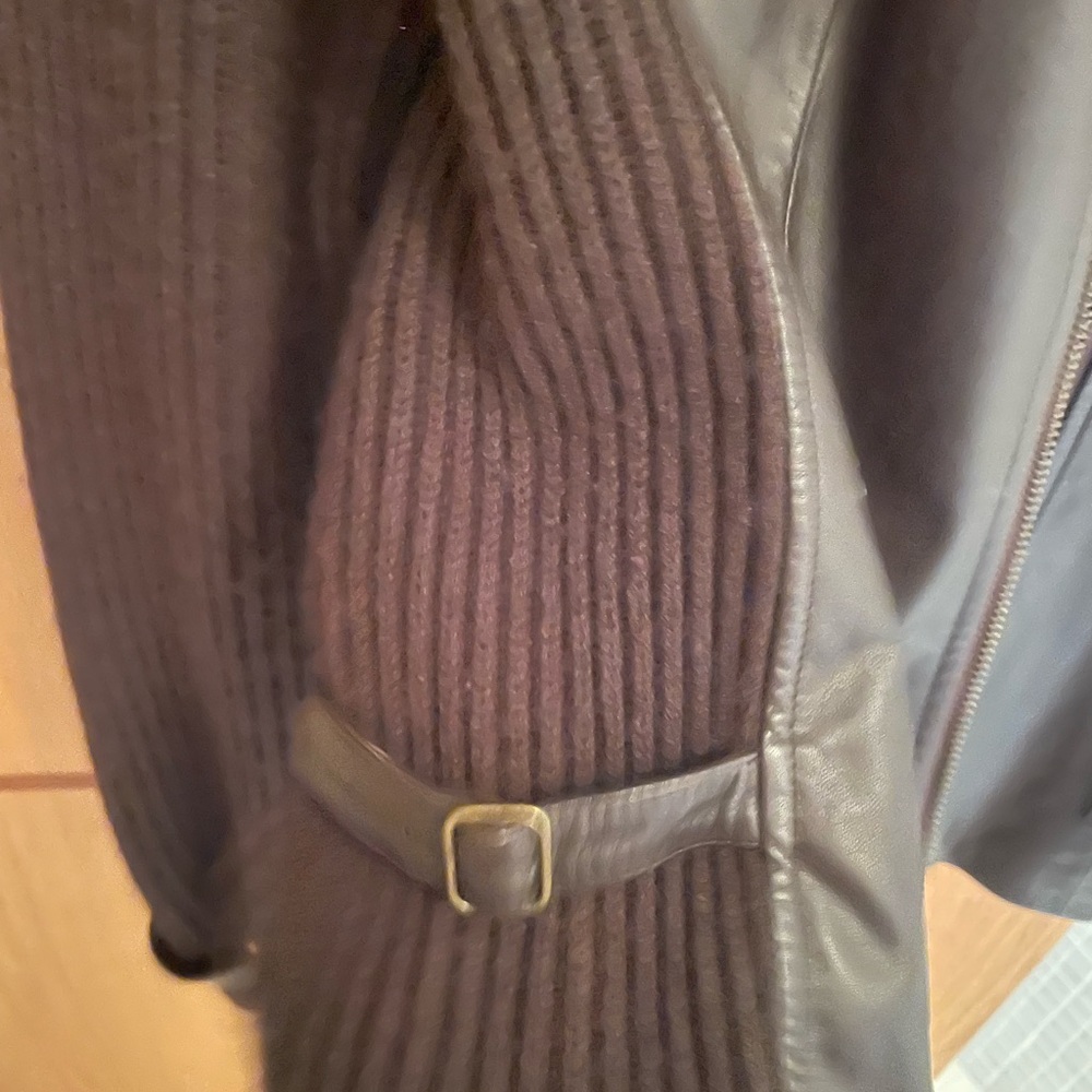 Cashmere & Leather Jacket - Picture 5 of 10